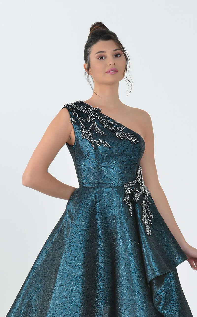 In Couture 5143 Dark-Green