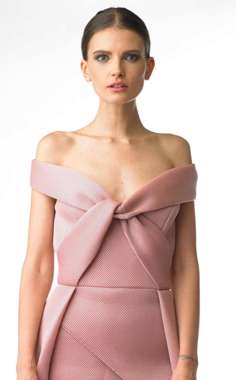 Issue NY 11711 Blush