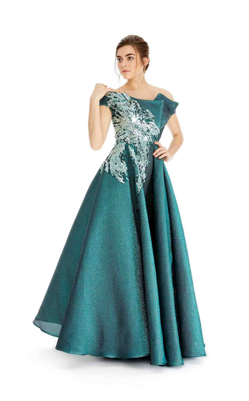 In Couture 4638 Green