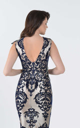 In Couture 5134 Champagne-Navy