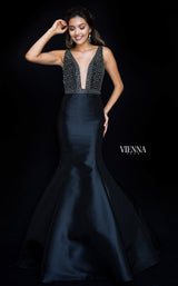 Vienna Prom V8295