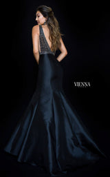 Vienna Prom V8295