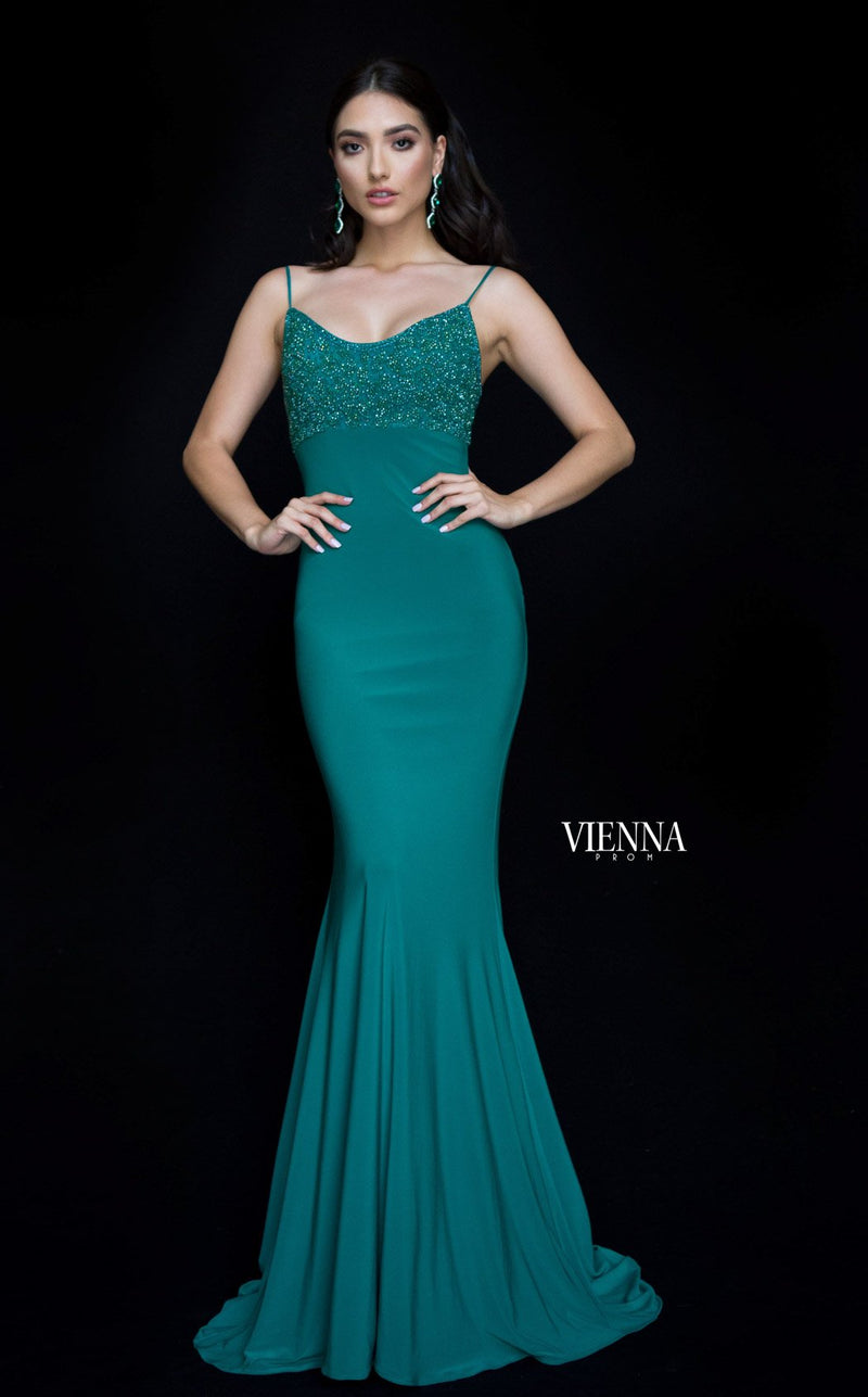 Vienna Prom V8466 Emerald